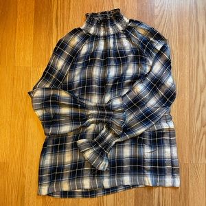 Jane and Delancey Turtle Neck Top XS Blue/White/Silver Shimmer